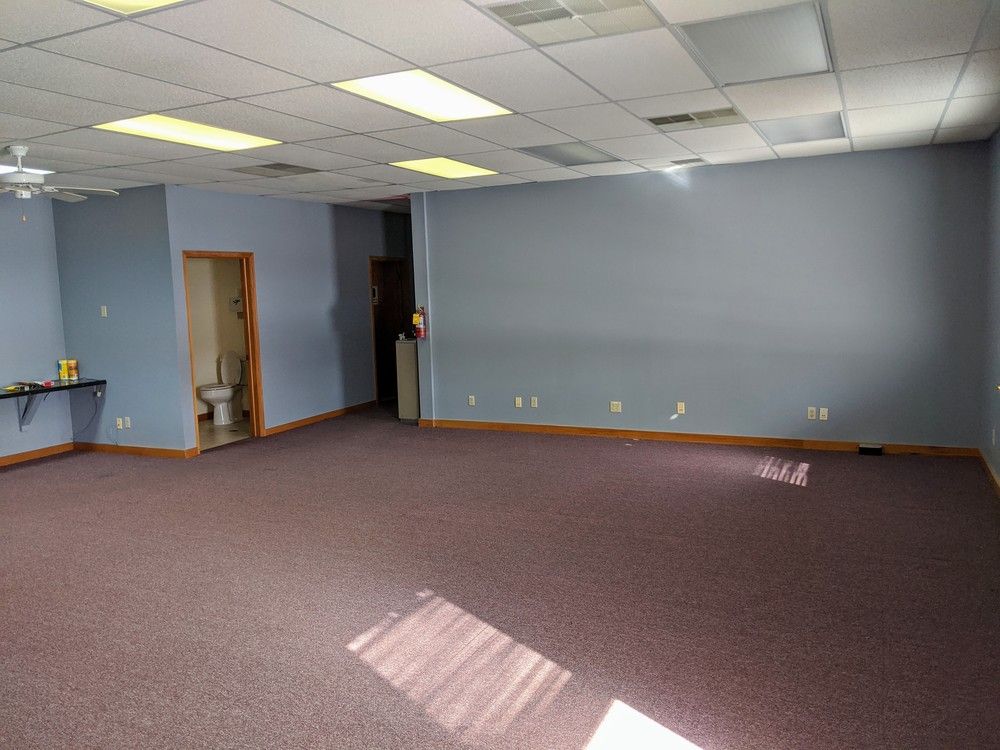 Office / Warehouse: 315 S Dunlap Ave, Savoy, IL 61874